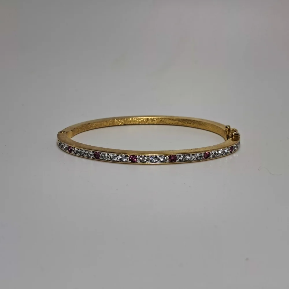 Vintage Swarovski Crystal Gold Tone Hinged Bangle Bracelet